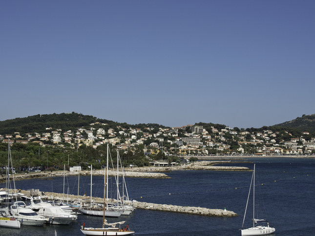 Louer un bateau à La Rochelle : est-ce possible ?