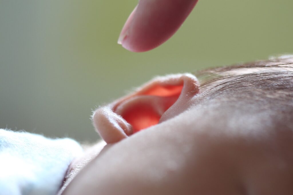 5 façons de nettoyer vos oreilles : comment se débarrasser du cérumen et des débris